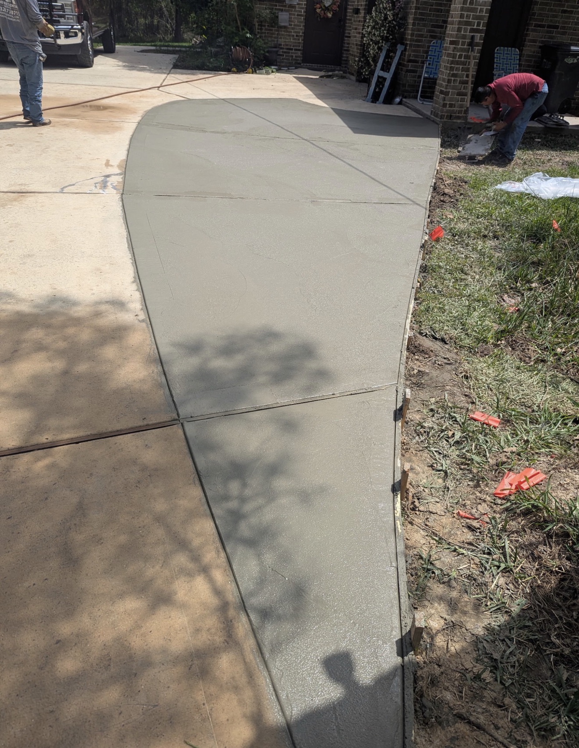 Driveway and walkway paving by Danny's Landscaping